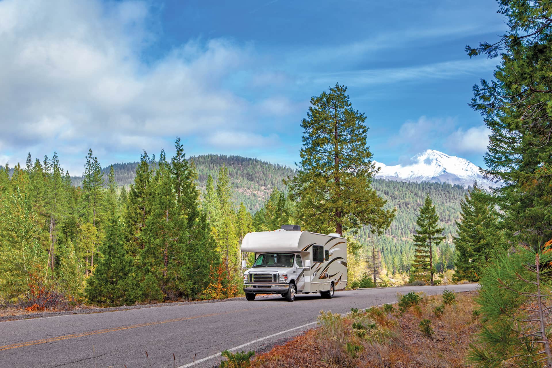 living in an RV full time cost
