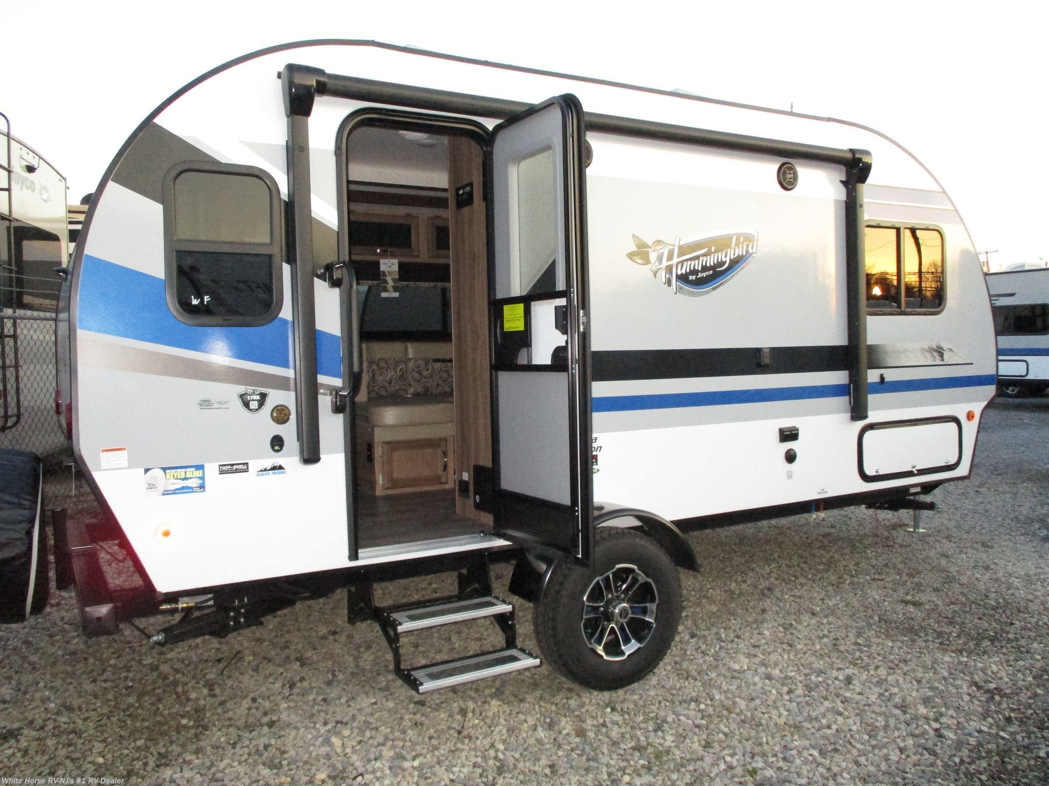 Travel Trailers Weighing Less Than 2000 Lbs