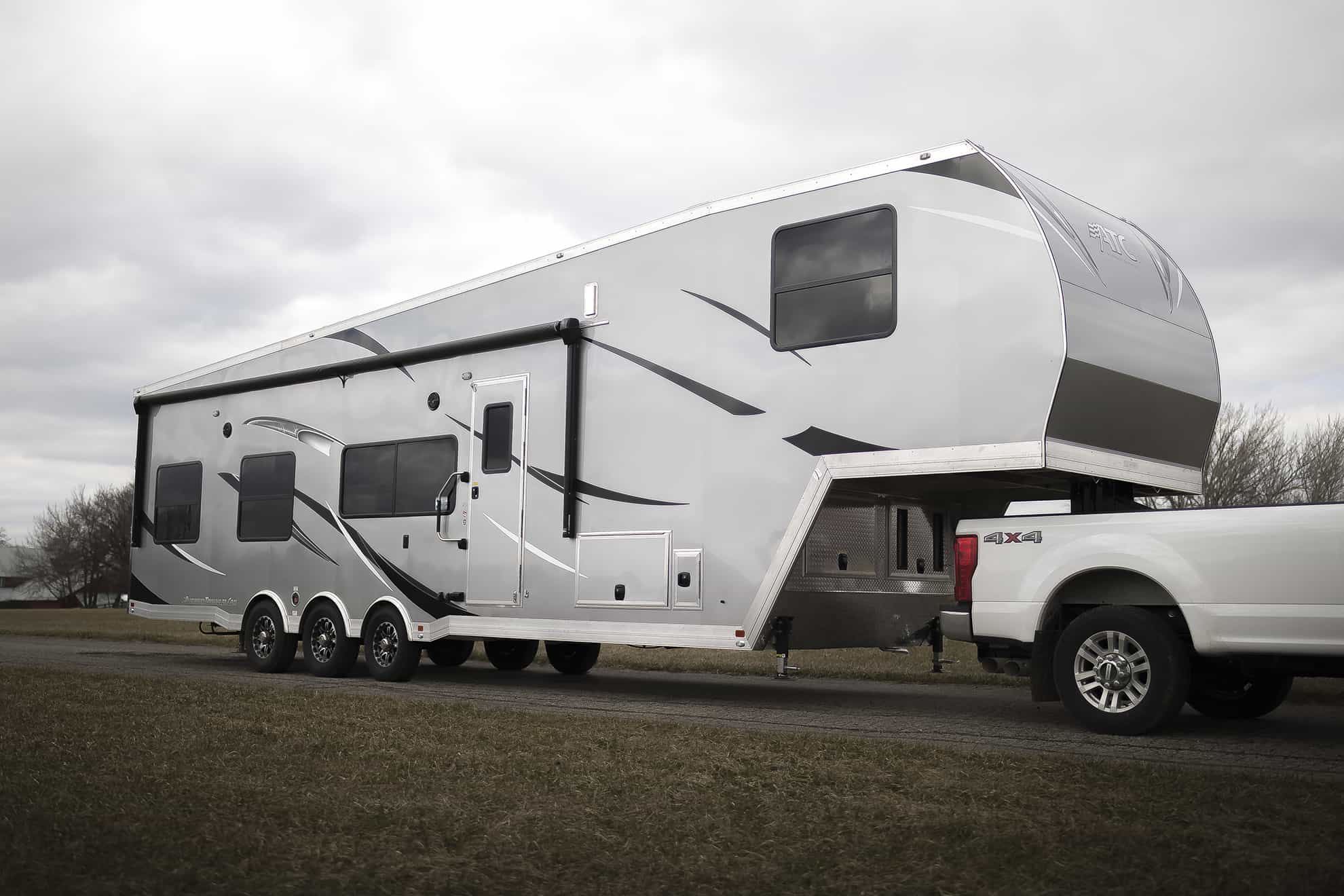 The 10 Best Fifth Wheel Toy Haulers For Full-Timing Best 5th Wheel Toy Hauler Under 35 Feet