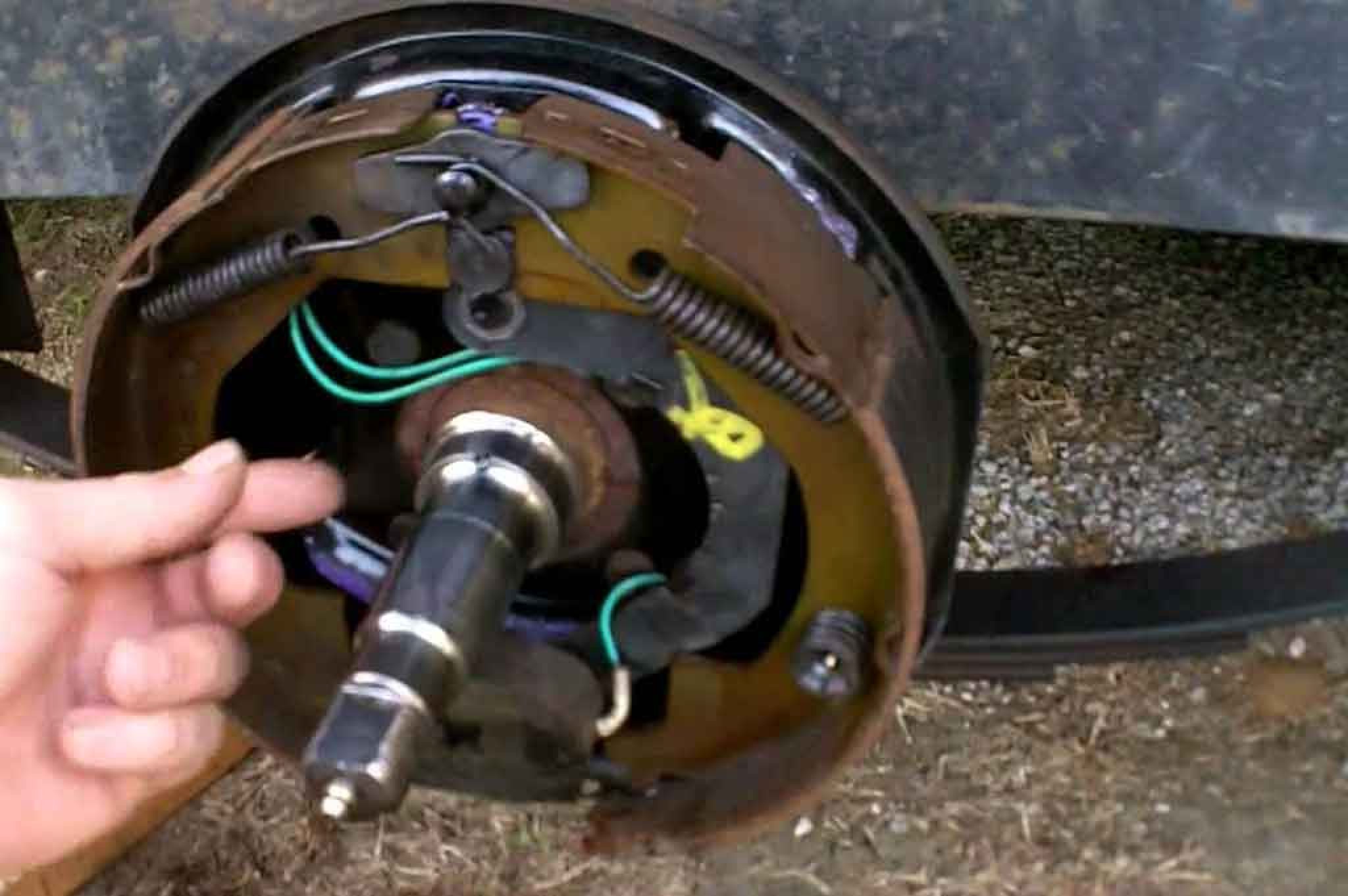 how-do-electric-trailer-brakes-work
