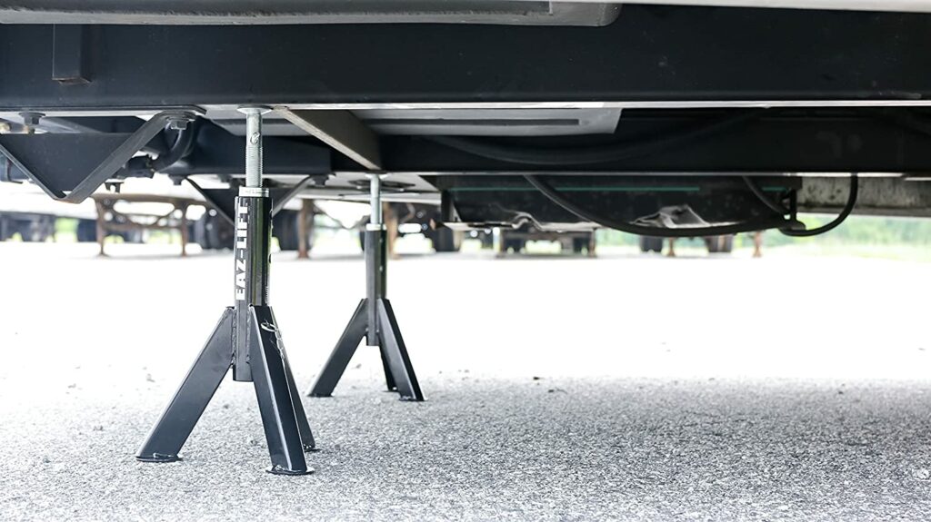 The 5 Best RV Jack Stands in 2022 [Reviews and Buying Guide] 3