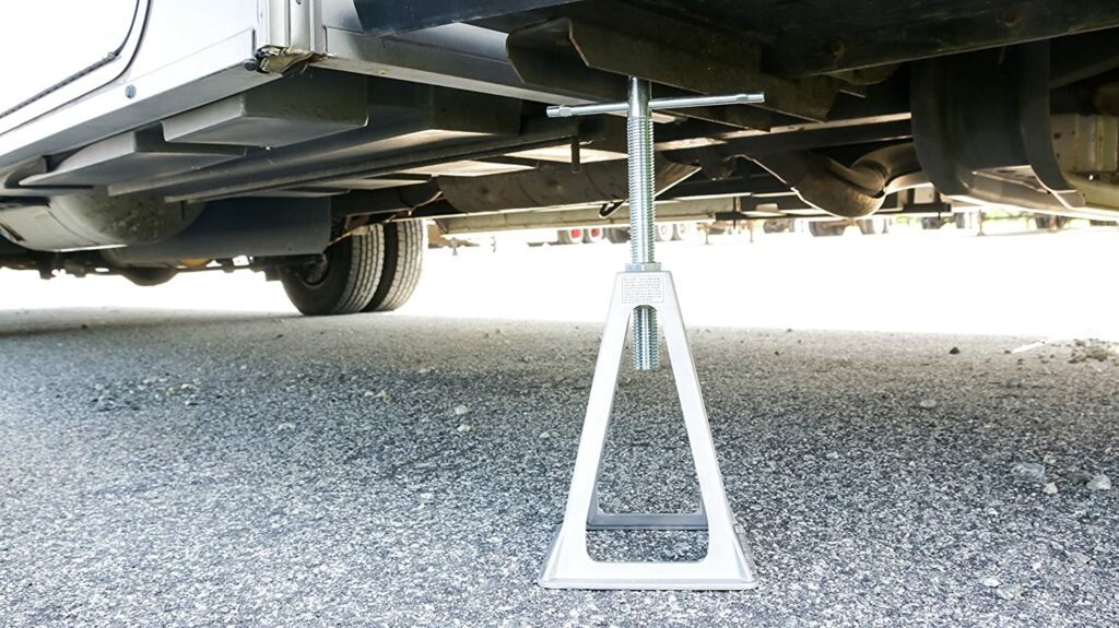 The 5 Best RV Jack Stands in 2022 [Reviews and Buying Guide] 5
