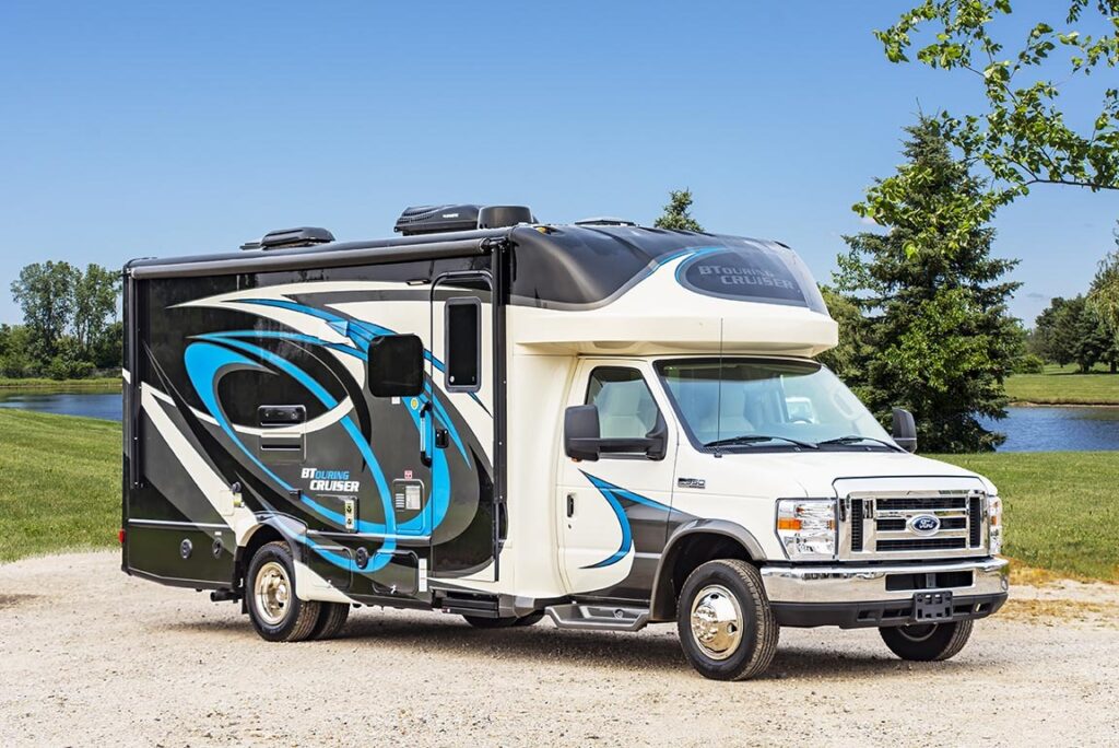 The Best 15 Small Motorhomes and RVs on the Market 16