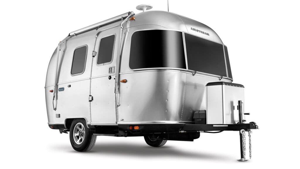 The Best 15 Small Motorhomes and RVs on the Market 32