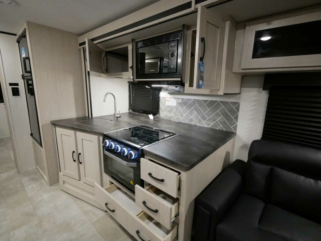 The 8 Best 3 Bedroom RVs and Travel Trailers on the Market (With Videos and Pricing) 25