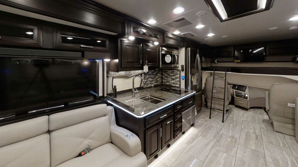 The 8 Best 3 Bedroom RVs and Travel Trailers on the Market (With Videos and Pricing) 41