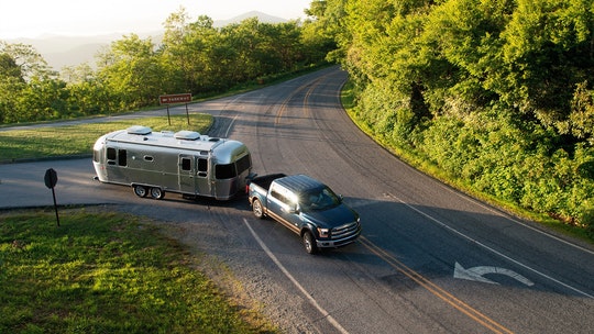 The Best Travel Trailer Brands On the Market in 2022 (With Pictures, Floor Plan and Prices) 15