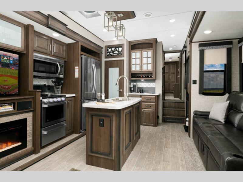 The 8 Best 3 Bedroom RVs and Travel Trailers on the Market (With Videos and Pricing) 11
