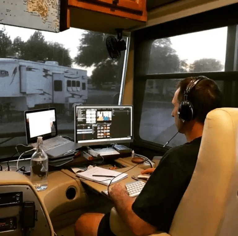 15 RV and Camper Office Ideas to Stay Productive on the Road 13