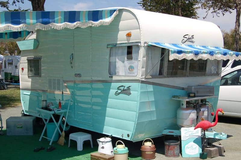 Your Guide to an Ingenius Old Camper Remodel 12