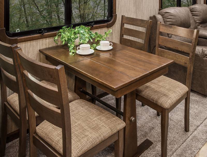 10 Brilliant RV Dinette Replacement Ideas That’ll Bring Your Rig to Life 5
