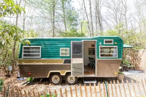 Your Guide to an Ingenius Old Camper Remodel 1