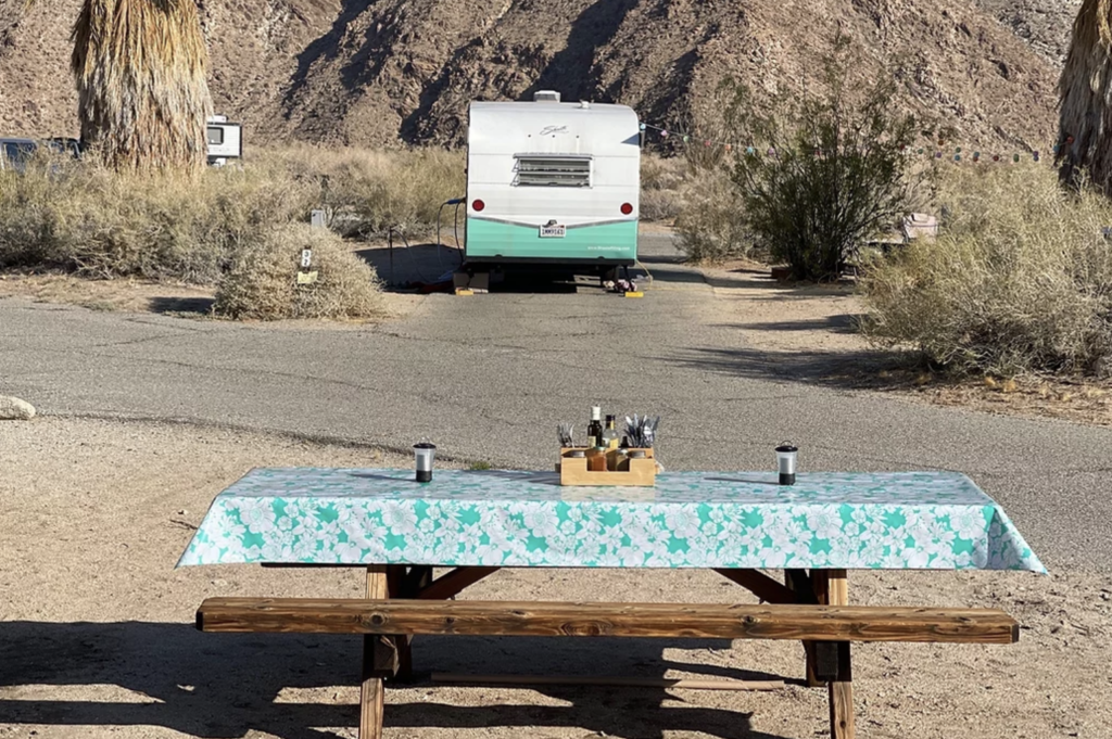 19 RV Campsite Setup Ideas to Personalize Your Space 2