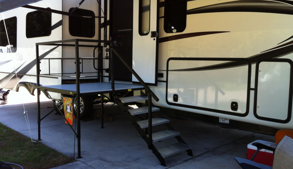 Top Travel Trailer and RV Deck Ideas + How to Build Your Own 3