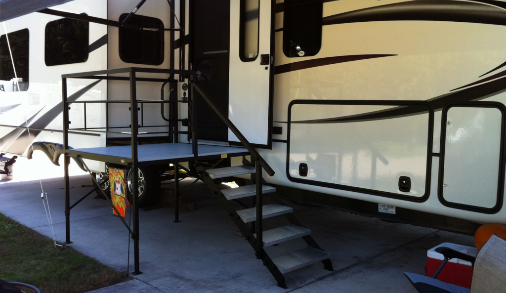 Top Travel Trailer and RV Deck Ideas + How to Build Your Own 20